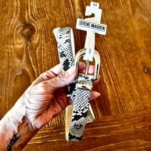 NWT Steve Madden black grey & ivory snake print belt M